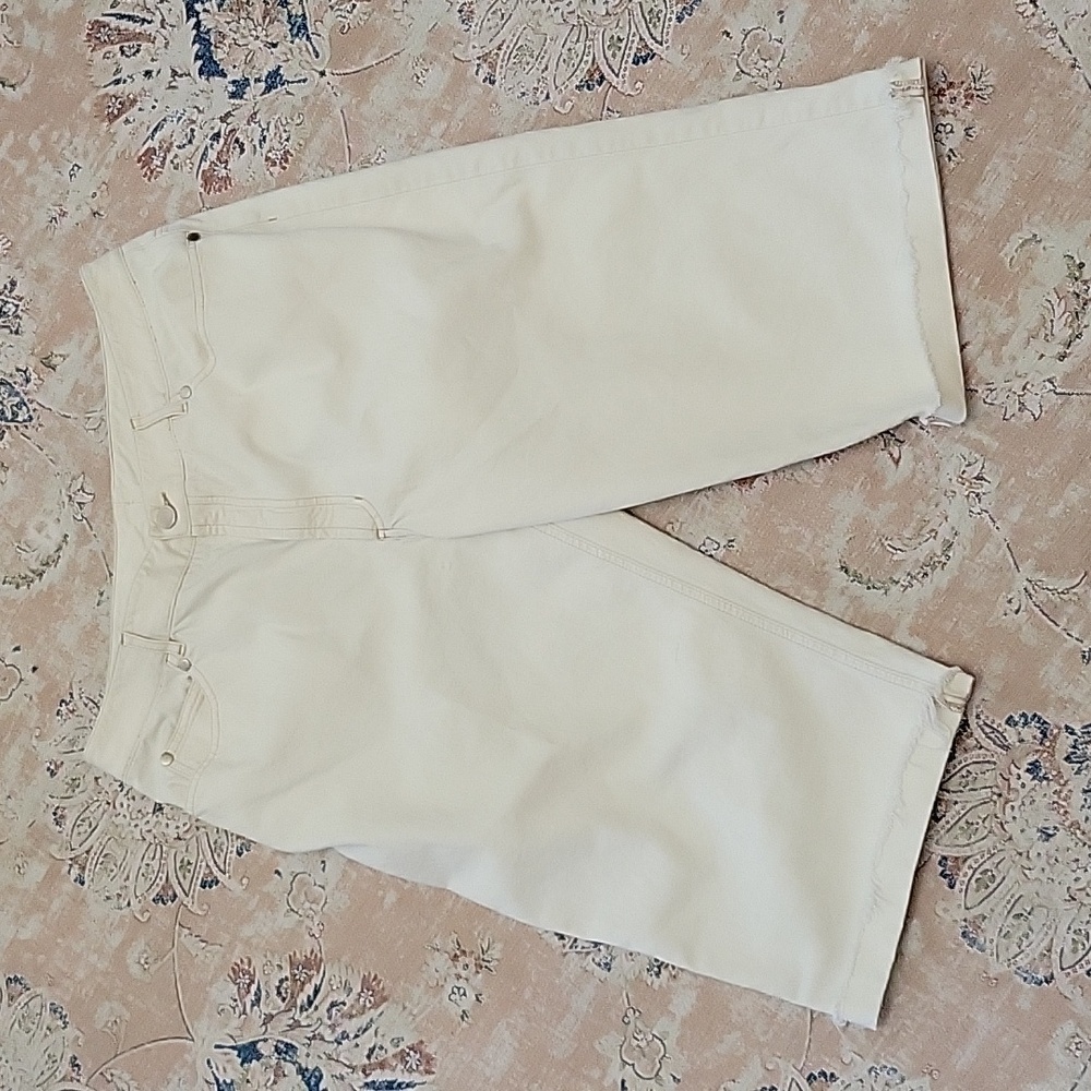 Jones New York Country beige tan stitching capri shorts jeans 5 pocket 14 EUC…